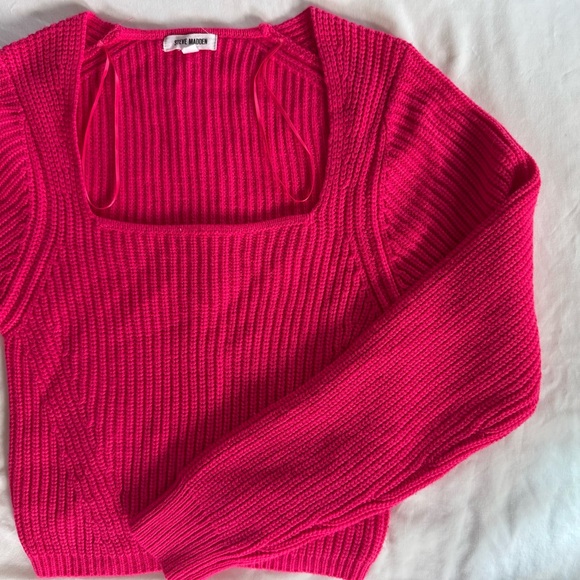 Steve Madden NWOT Cropped Knit Sweater, Bright Pink, Women’s Small - Picture 7 of 9